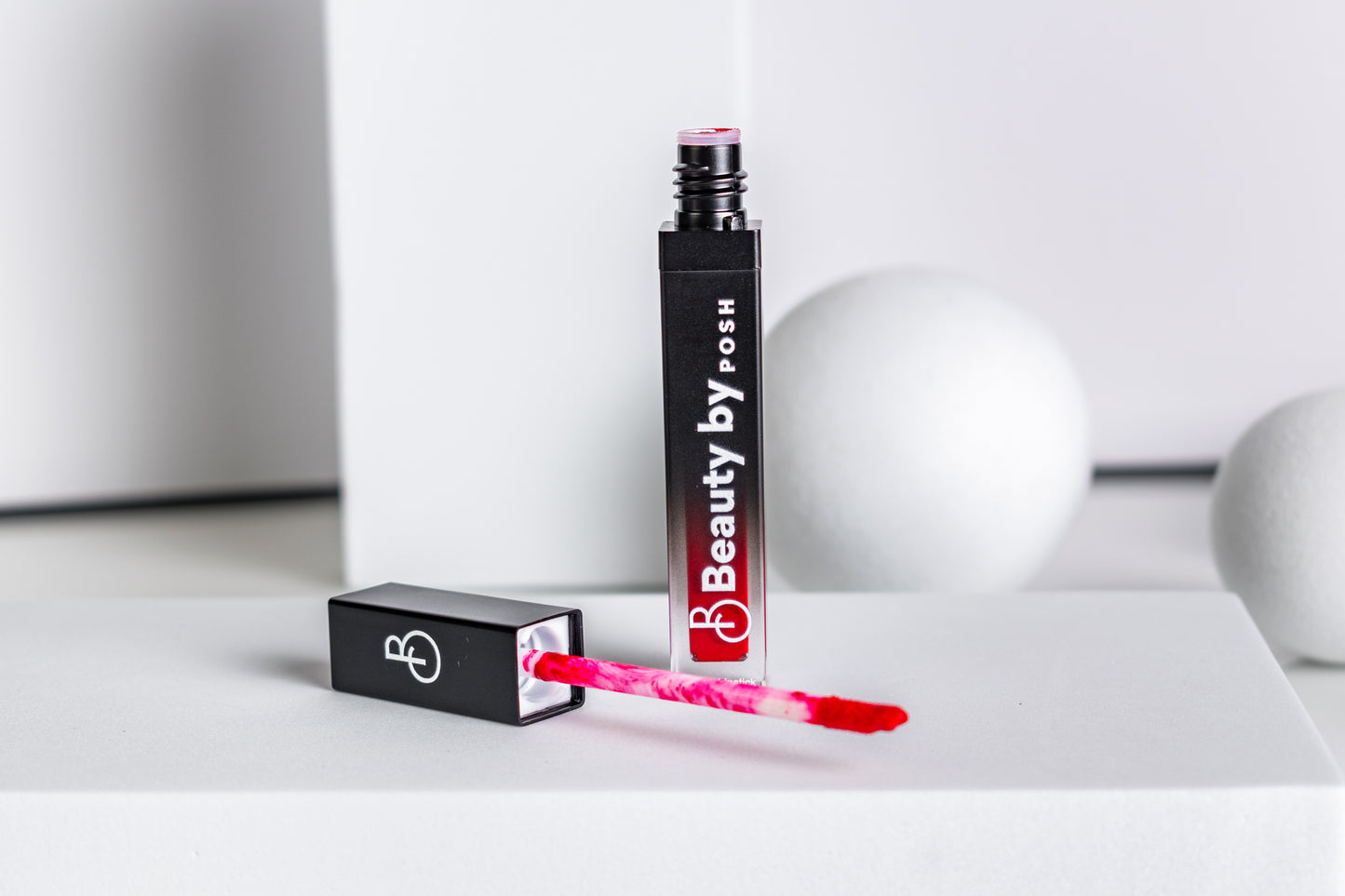 SEXY RED-48 MATTE LIPSTICK